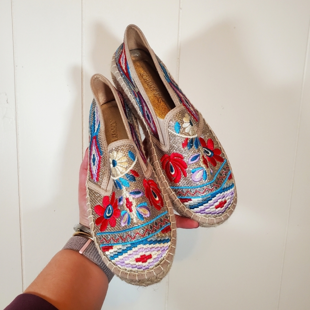 Johnny Was Embroidered Espadrille Shoes Flats Tan Blue Red Floral Women's 6.5